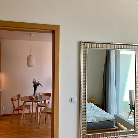 Charming Apartment With A Balcony In A Great Location Prague Exterior photo