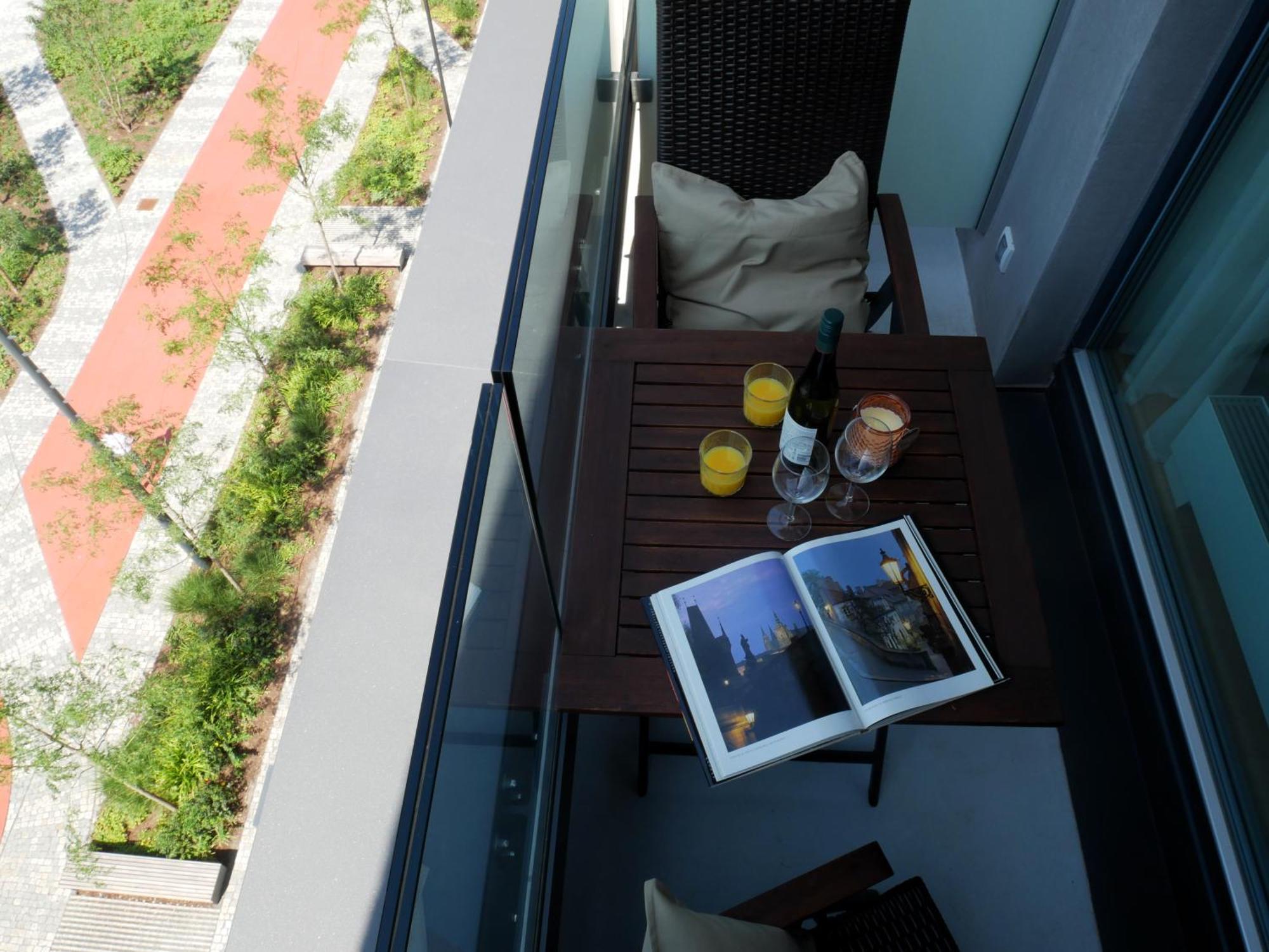 Charming With A Balcony In A Great Location דירה